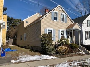 55 Pine St, Rensselaer, NY 12144