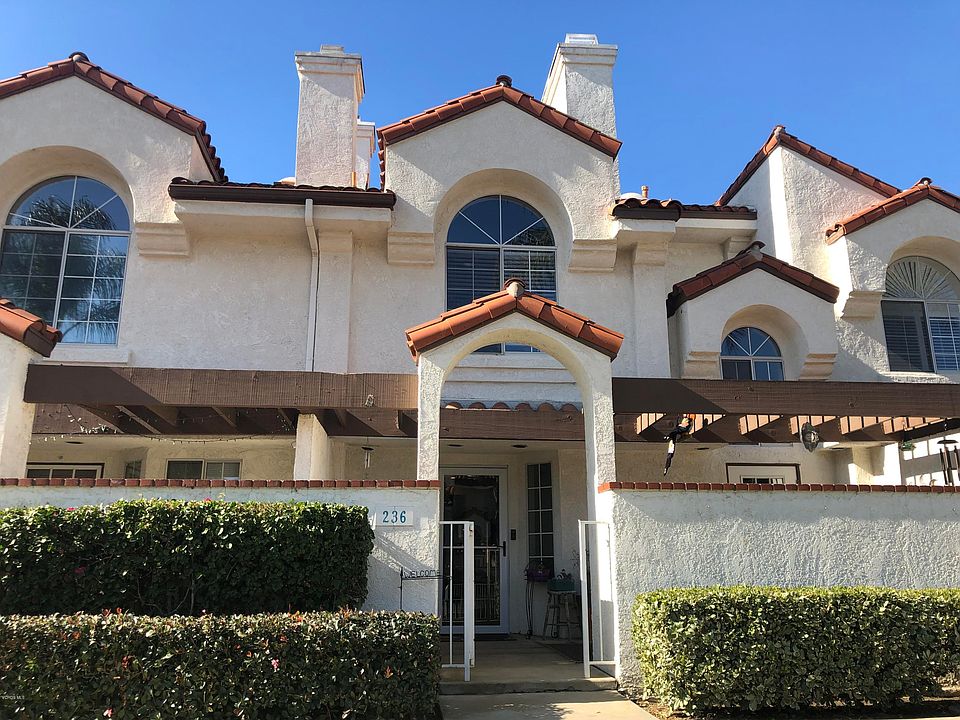 1st image of 236 Camino Cortina