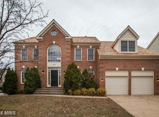 2114 Arrowleaf Dr, Vienna, VA 22182