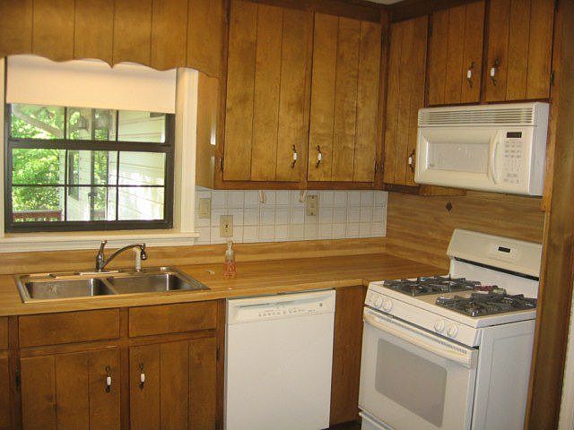 2nd image of 2770 Benson Dr