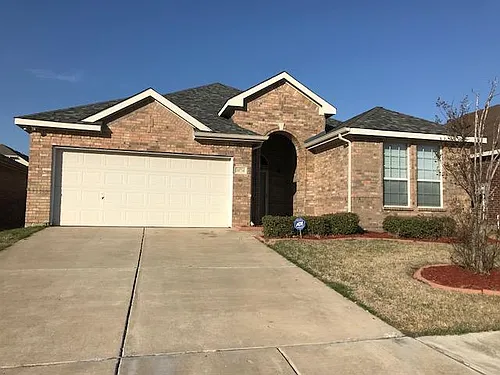 14714 Crystal Lake Dr Photo 1