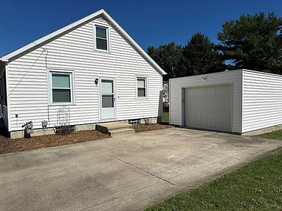 2nd image of 157 Mathews Ave