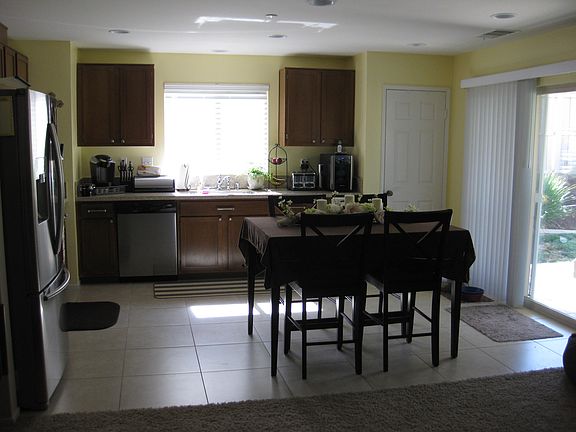2nd image of 34119 Hillside Dr