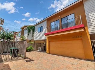 4509 Eigel St #B, Houston, TX 77007