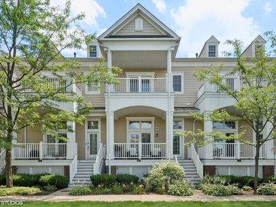 2854 Commons Dr, GLENVIEW, IL, 60026