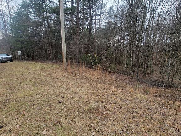 3rd image of 47 Chatuge Ln