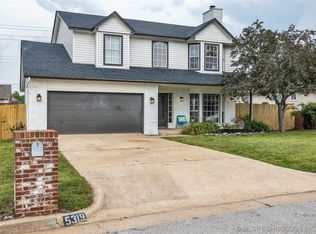 5319 S Spruce Dr, Sand Springs, OK 74063