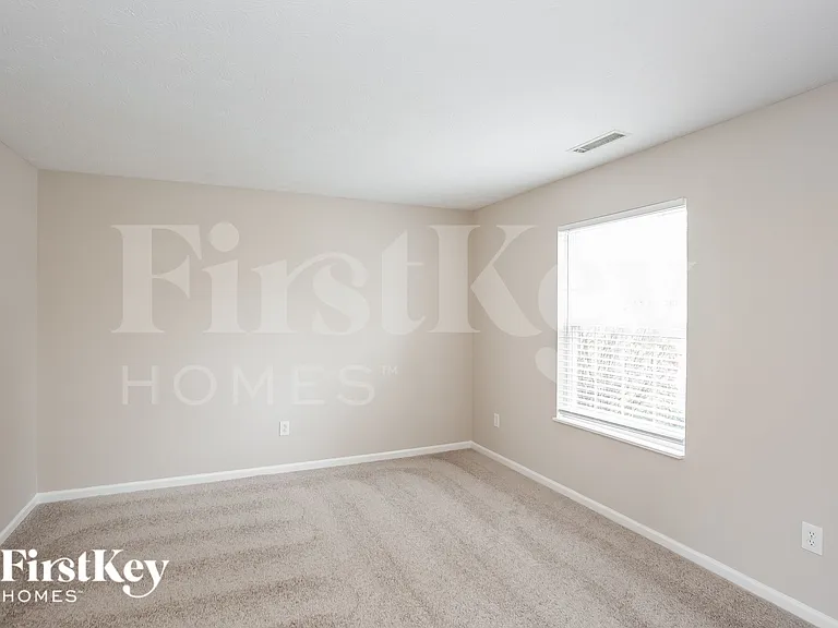 10949 Gresham Pl — Photo 10
