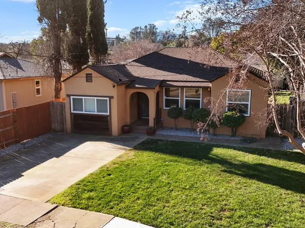 2476 California St, Redding, CA 96001