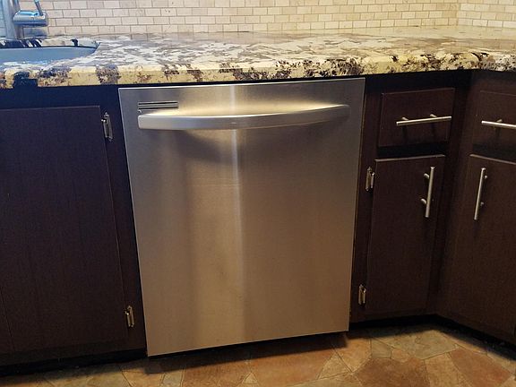 4th image of 4141 Nautilus Dr APT 5A