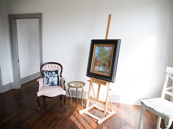 Parlor, Entry to Bedroom 1
