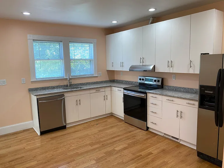 56 Marion St — Photo 7