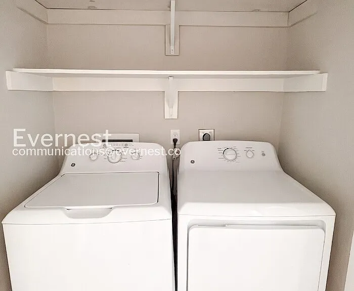 204 W William Cannon Dr #B — Photo 13