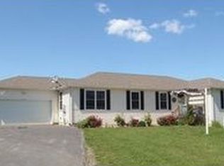112 Bay Rd, Hadley, MA 01035