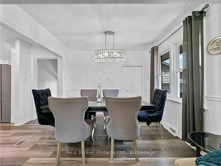 3 Westview Ave — Photo 13