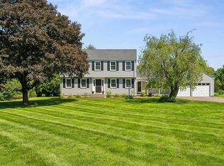 14 Case Cir, West Simsbury, CT 06092