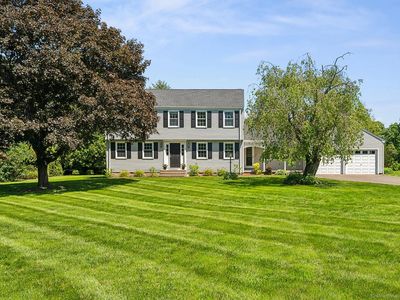14 Case Circle, West Simsbury, CT, 06092