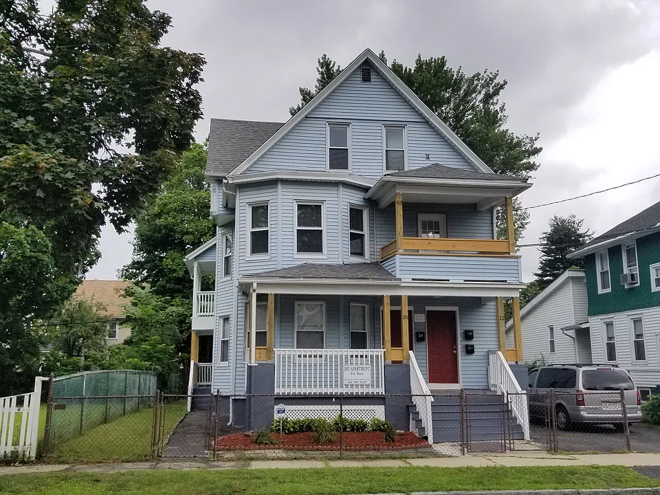20-22 Denton Cir #3