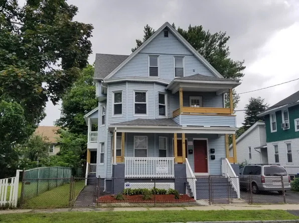 20-22 Denton Cir, Springfield, MA
