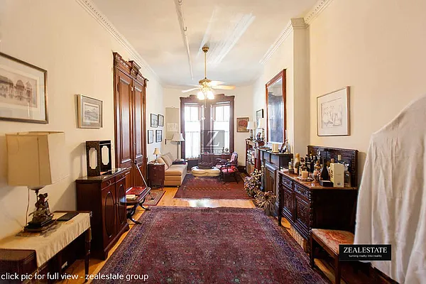 Rented by ZealEstate Group Inc | media 3