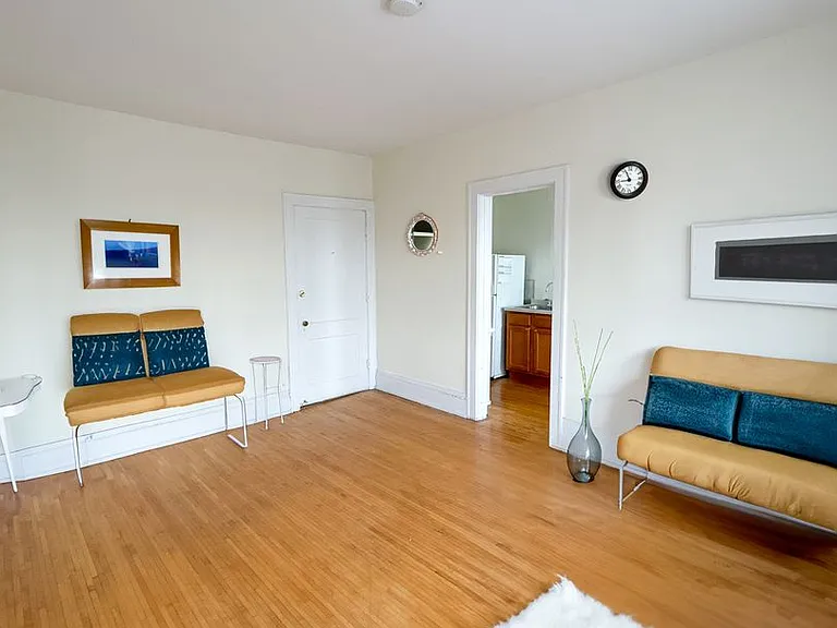 2121 Hennepin Ave S — Photo 15