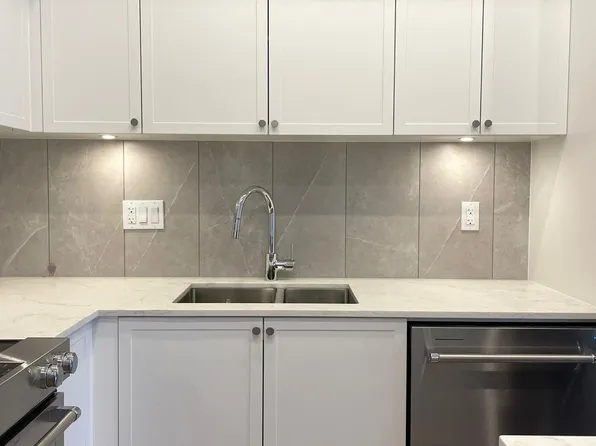 15738 85th Ave #609, Surrey, BC V4N 3G8