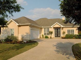 2513 Great Oaks Dr, San Marcos, TX 78666
