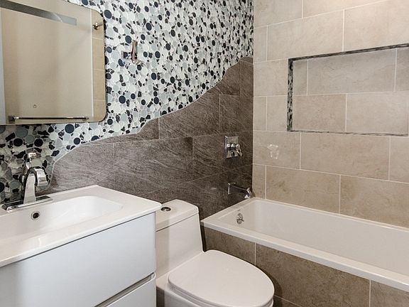 4th image of 69 Stockholm St #44