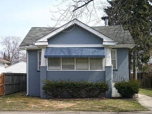 2nd image of 1107 N Ash St