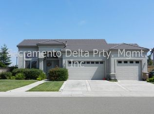 8811 Staplehurst Way, Elk Grove, CA 95624