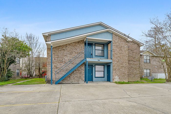 1st image of 844 Hammond Manor Dr APT C