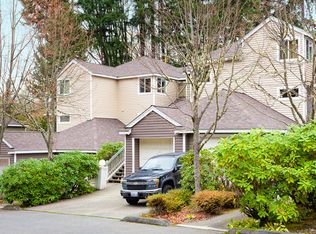 5000 NW Village Park Dr APT G140, Issaquah, WA 98027