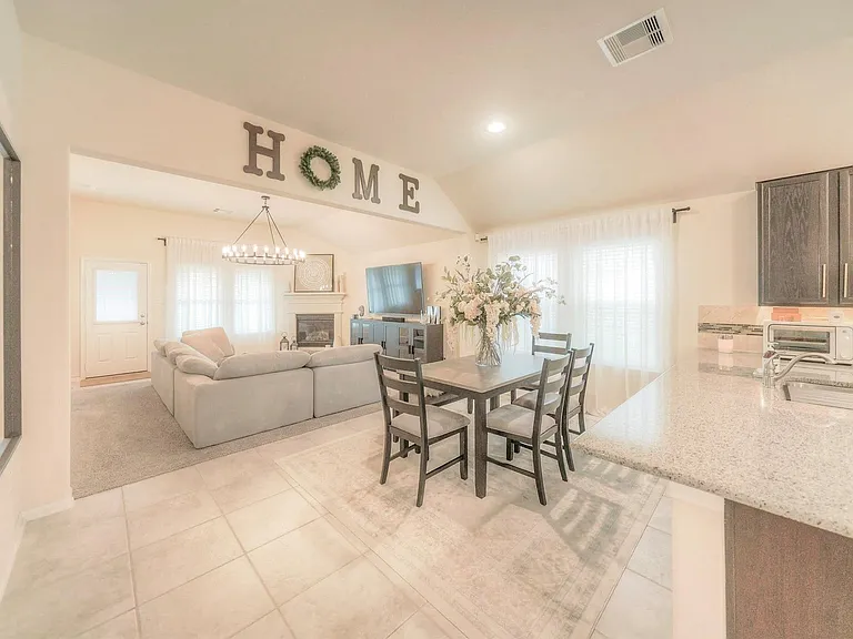 2311 Bright Sunrise Trl — Photo 9