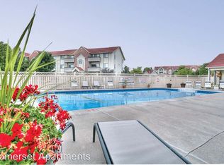 8215 Karl Ridge Rd APT 717, Lincoln, NE 68506