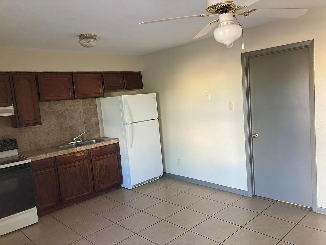 1 bed, 1.0 bath, 408 sqft, $650 — Photo 3