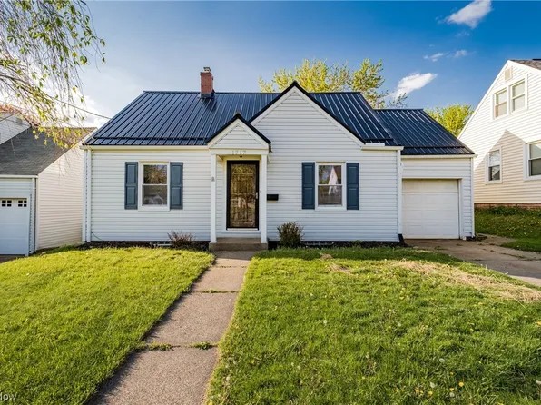 1717 24th St NW, Canton, OH 44709