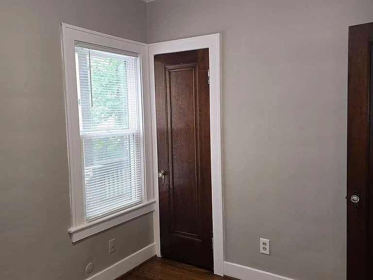 22448 Beech St #22448 — Photo 10