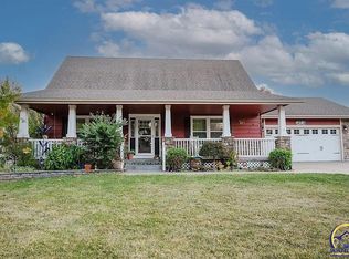 7217 SW Cannock Chase Rd, Topeka, KS 66614