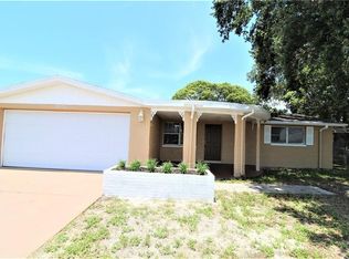 3613 Eisenhower Dr, Holiday, FL 34691