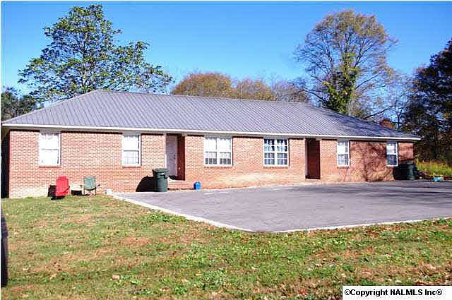 2nd image of 261 Medlock Rd