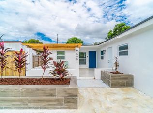 6661 Freedom St, Hollywood, FL 33024