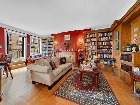 790 Riverside Drive image 1 of 7