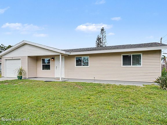 3rd image of 1023 Jersey Ln NE