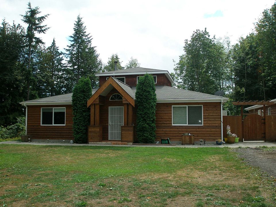 1st image of 8269 NE Forest Home Ln