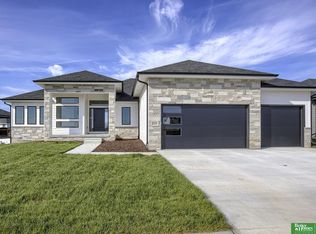 20954 Polk St, Elkhorn, NE 68022