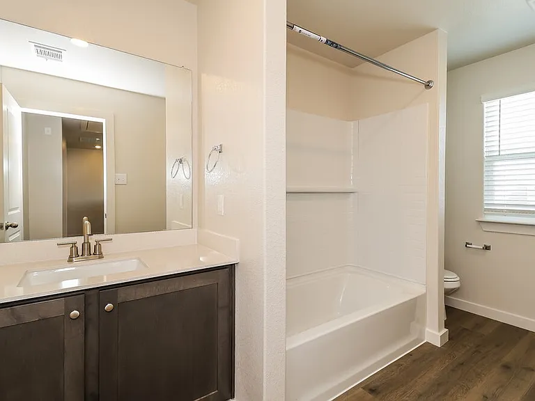 1513 Woodwinds Dr — Photo 14