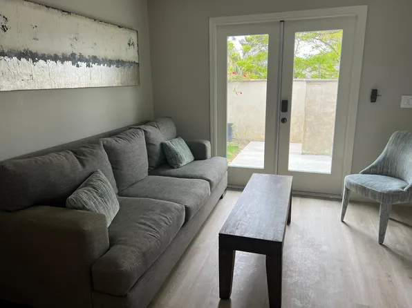 401 Loma Larga Dr #A, Solana Beach, CA 92075
