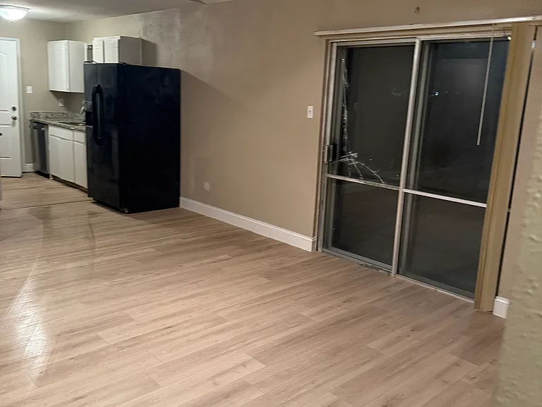 1401 Janann Ave — Photo 3