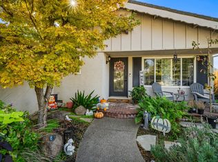 イブヌ　送料分 初回送料無料】 犬用 生肉｜国産 鶏のネック骨ごとミンチ 1kg （500g×2