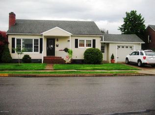 613 Orange St, Selinsgrove, PA 17870